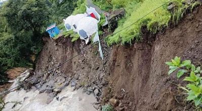 तुंगनाथ घाटी में मूसलाधार बारिश से हुआ नुकसान, मंदाकिनी नदी पर बने पुल पर मंडराने लगा खतरा