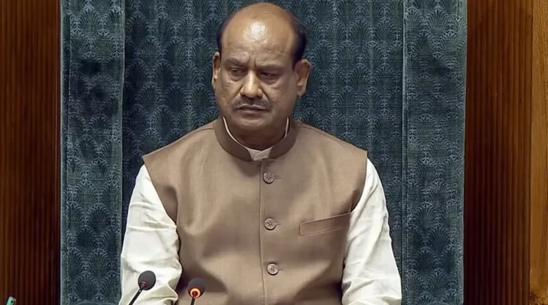 हंगामे में डूबा मानसून सत्र, लोकसभा अध्यक्ष ने सांसदों को लगाई फटकार