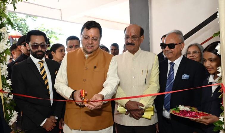 CM धामी ने  ऋषिकेश इंटरनेशनल स्कूल के 12वें वार्षिकोत्सव कार्यक्रम का दीप प्रज्ज्वलित कर किया शुभारंभ