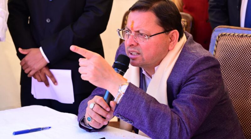 मुख्यमंत्री ने मुख्यसेवक के स्टाल पर बैठकर सुनी जनसमस्याएं, दिए त्वरित समाधान के निर्देश