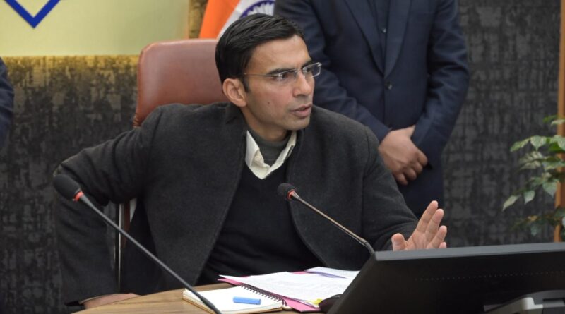 गणतंत्र दिवस समारोह की तैयारियों को लेकर ऋषिपर्णा सभागार कलेक्ट्रेट डीएम ने ली महत्वपूर्ण बैठक 