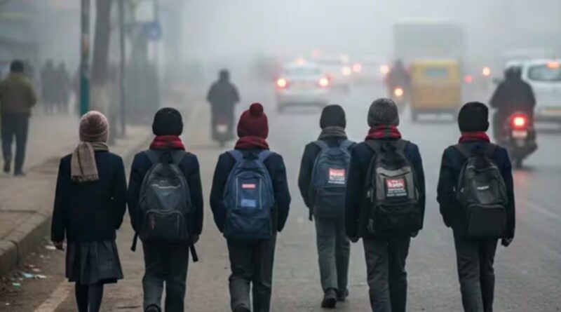 ठंड को देखते हुए देहरादून में स्कूलों के समय में बदलाव, 31 जनवरी तक सुबह 8:30 बजे के बाद खुलेंगे स्कूल