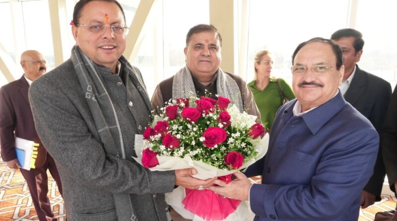 देहरादून पहुंचे केंद्रीय मंत्री जगत प्रकाश नड्डा, मुख्यमंत्री धामी ने किया स्वागत