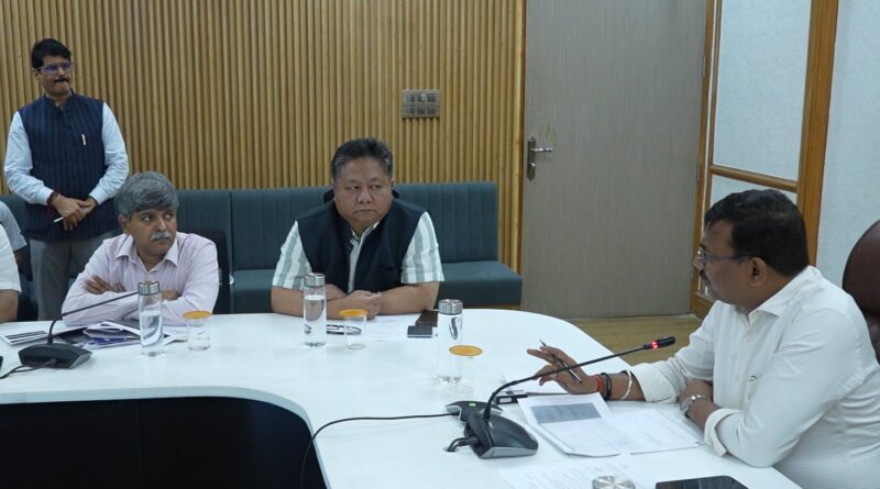 मुख्य सचिव की हाई लेवल समीक्षा बैठक, विकास परियोजनाओं में तेजी लाने पर जोर